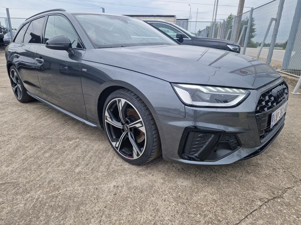 AUDI A4 Avant 35 TDI S line + S tronic